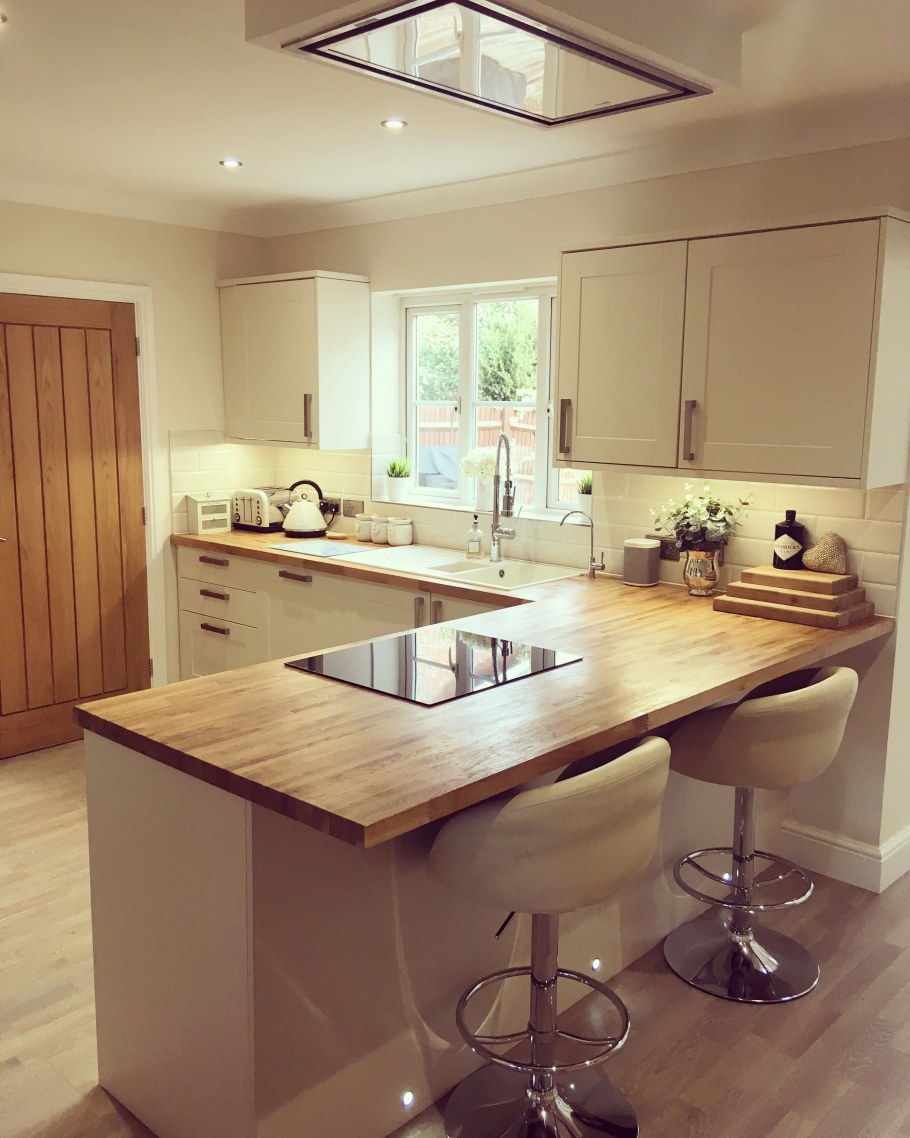 Разделочный стол для кухни