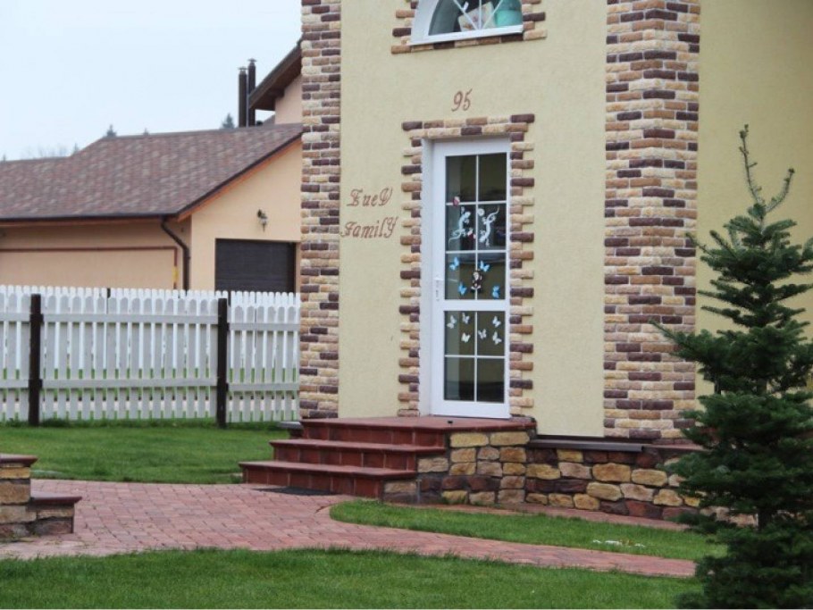 Отделка фасада камнем