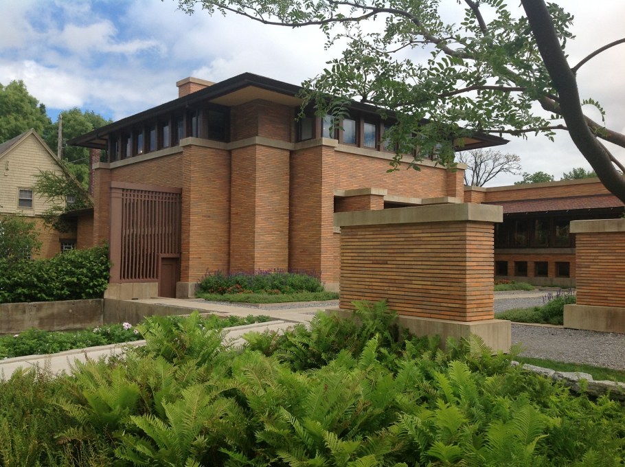 Дом над водопадом Фрэнк Ллойд Райт интерьер