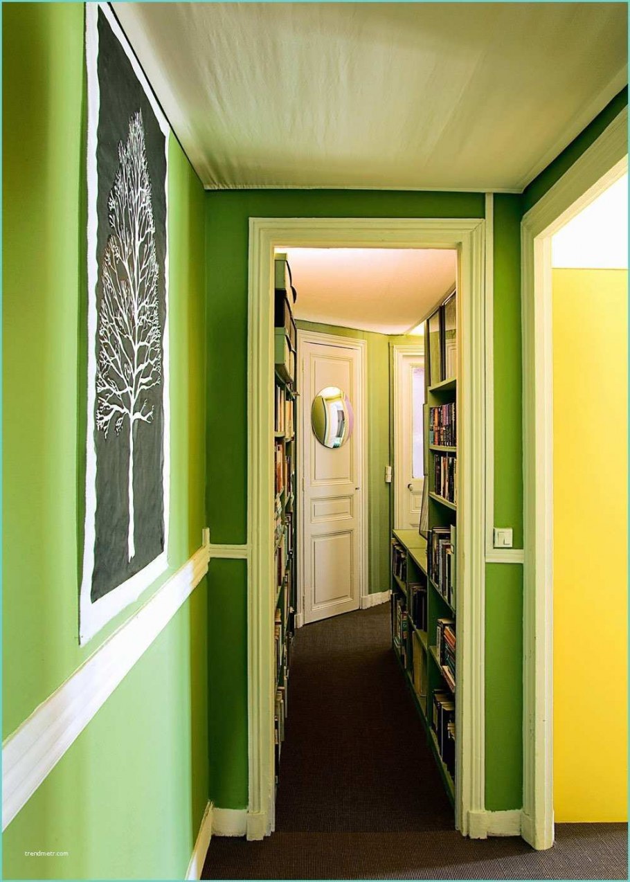 Прихожая в оливковом цвете