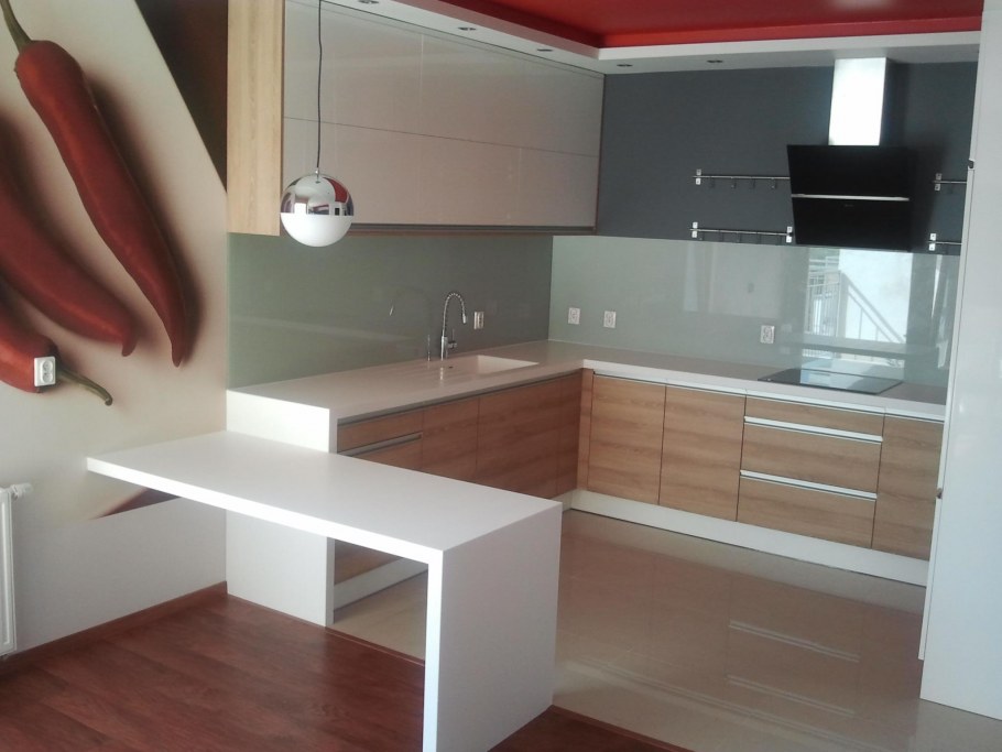 Кухонный гарнитур со стойкой