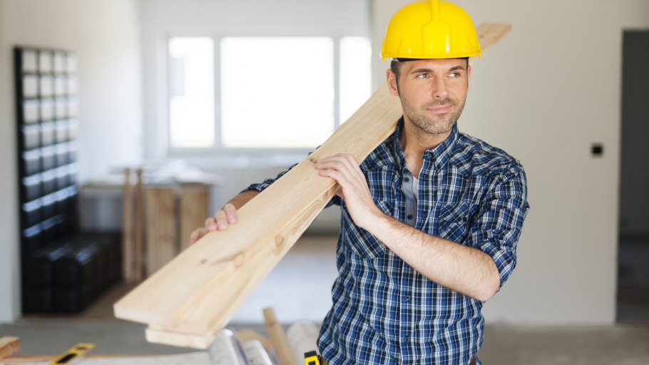 Натяжной потолок в новостройке