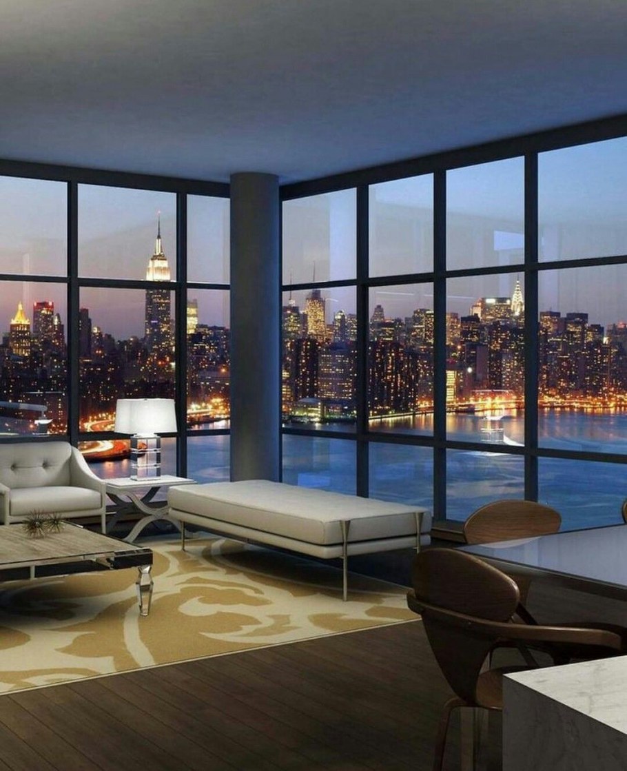 Панорамные окна в гостиной