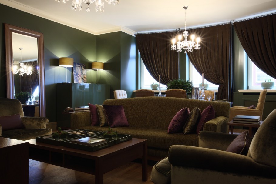 Гостиная в темном цвете