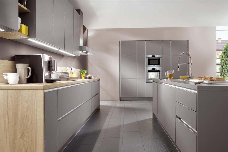 Серые кухни
