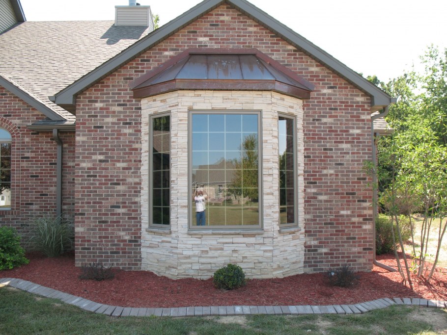 Неоклассика архитектура эркер