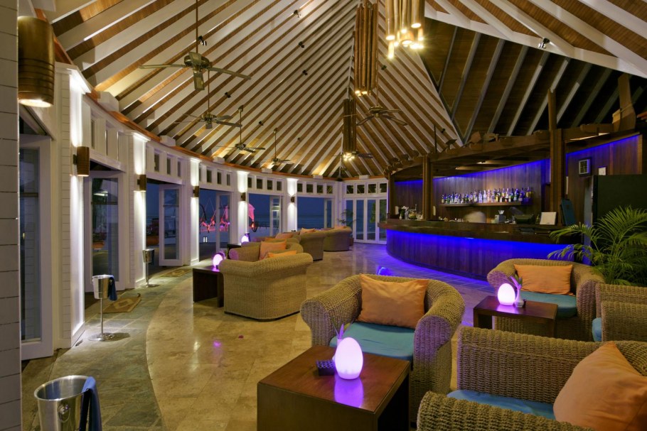 Отель Reethi Faru Resort