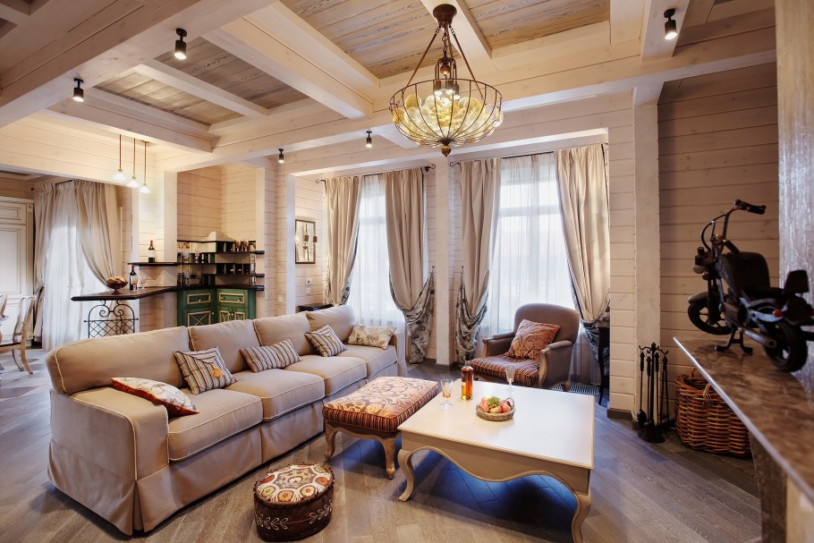 Интерьеры загородных домов из клееного бруса