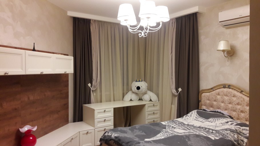 Портьеры в комнату подростка светлая мебель