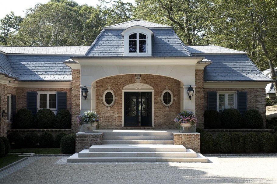 Одноэтажный дом в классическом английском стиле