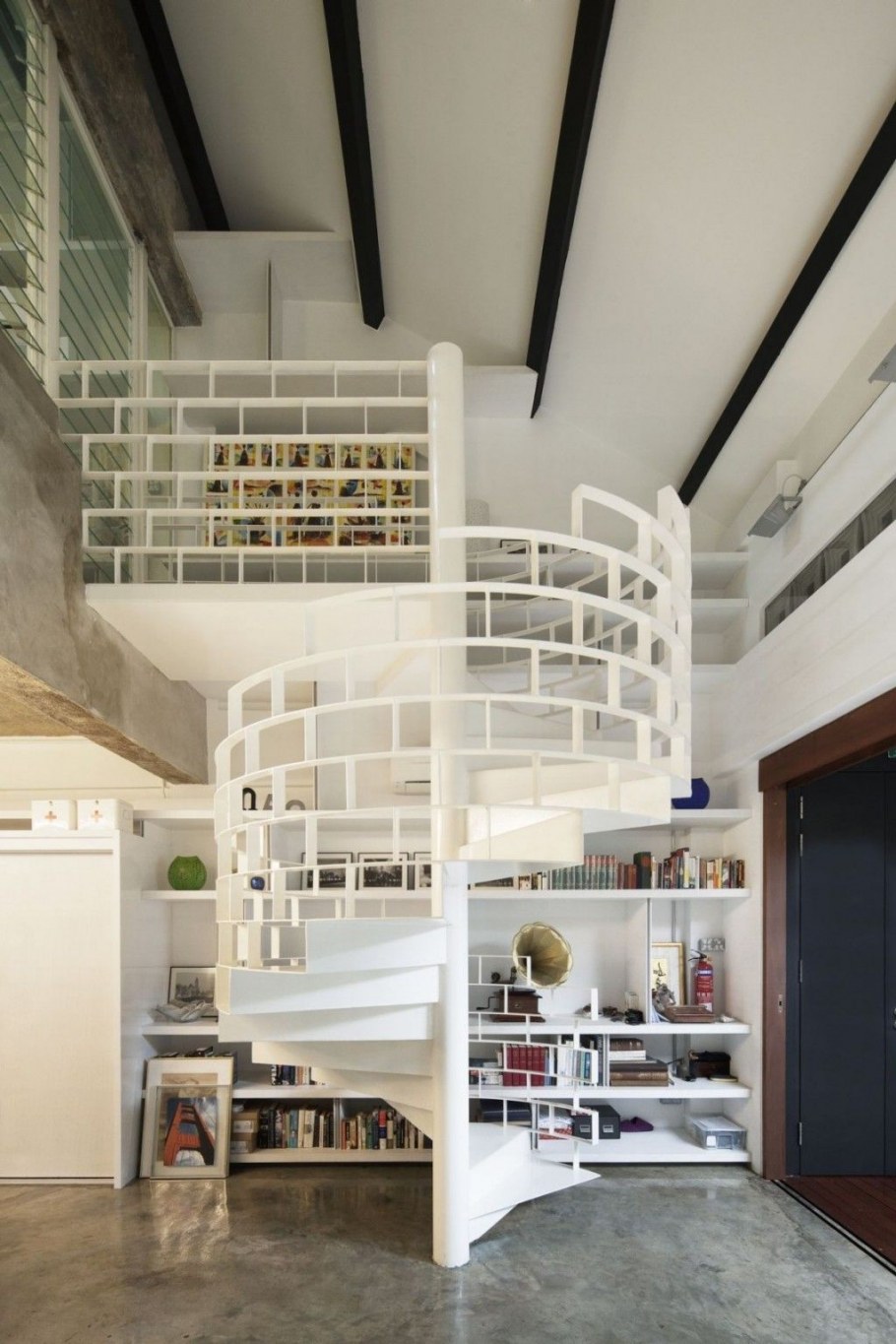 Ограждение лестницы на мансарде