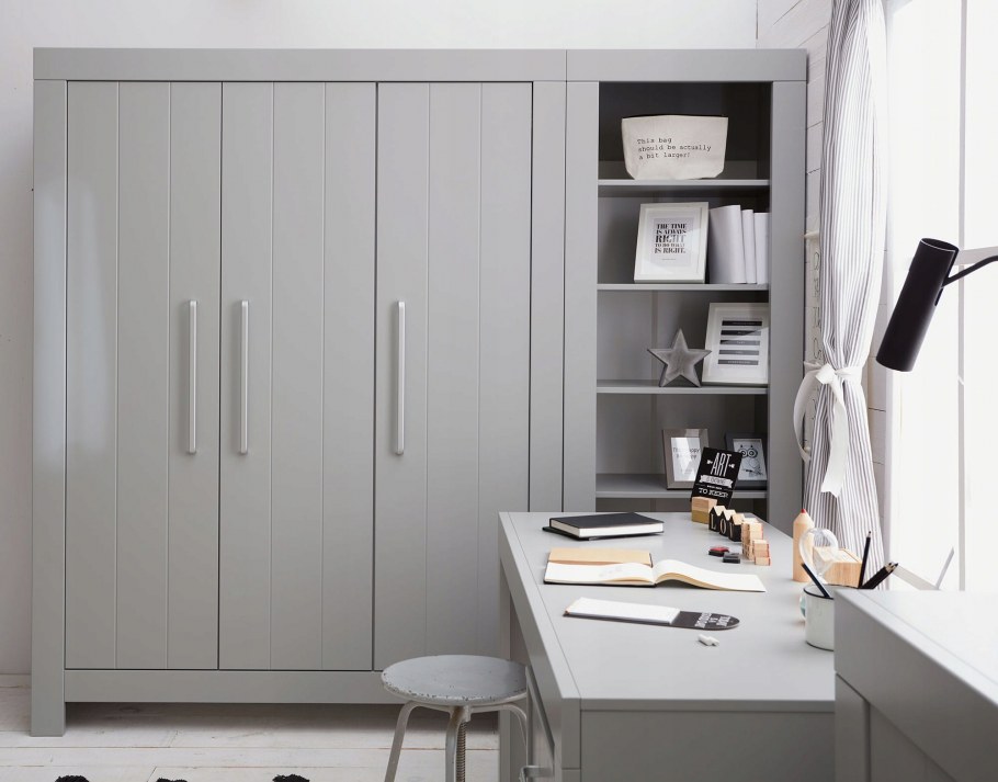 Серый шкафчик