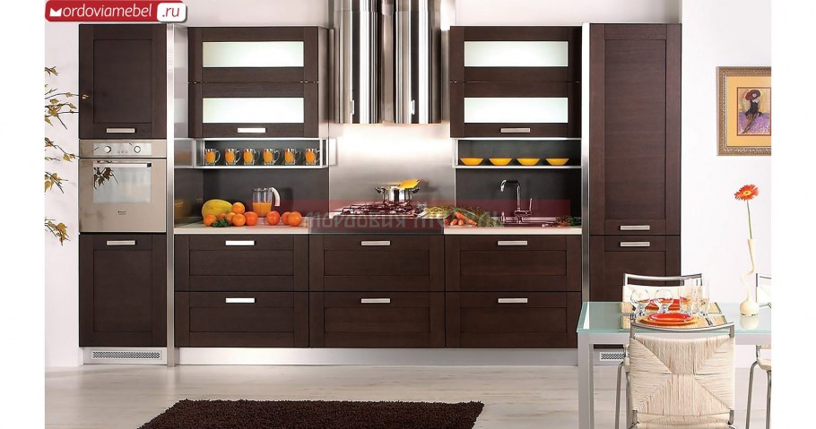 Кухня с раздвижными дверцами