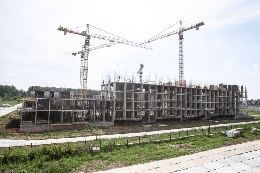 Гостиная с обеденной зоной