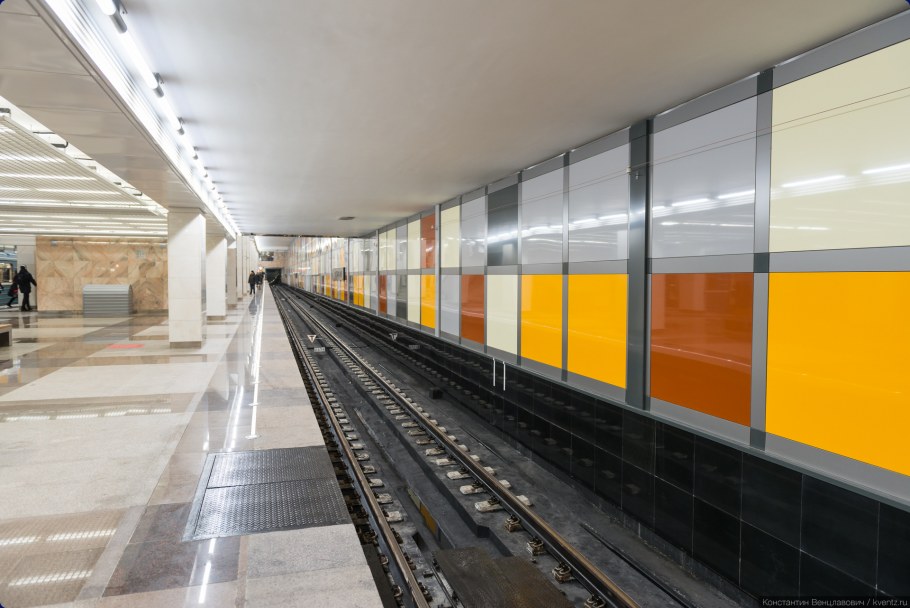 Ховрино метро лестница