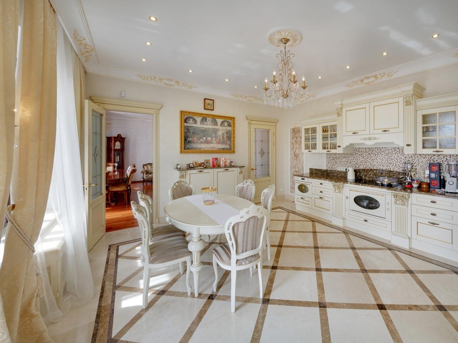 Стиль классика внутри загородных домов