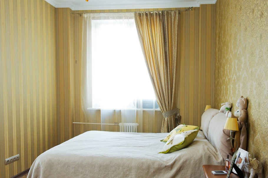 Шторы в спальню в современном стиле фото