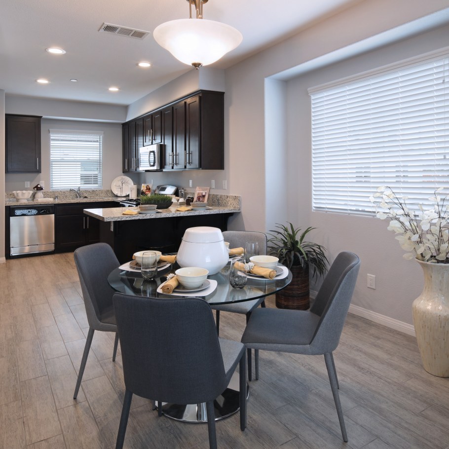 Интерьер кухни-гостиной