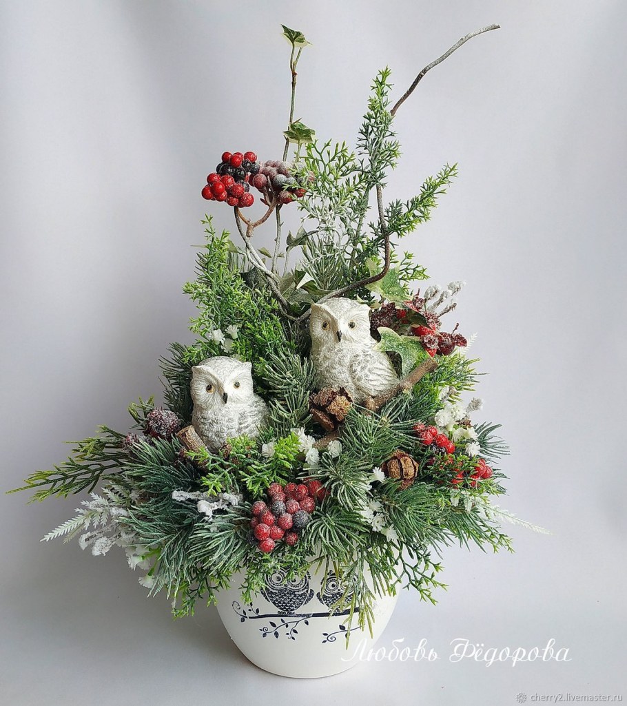 Новогодний декор из веток деревьев