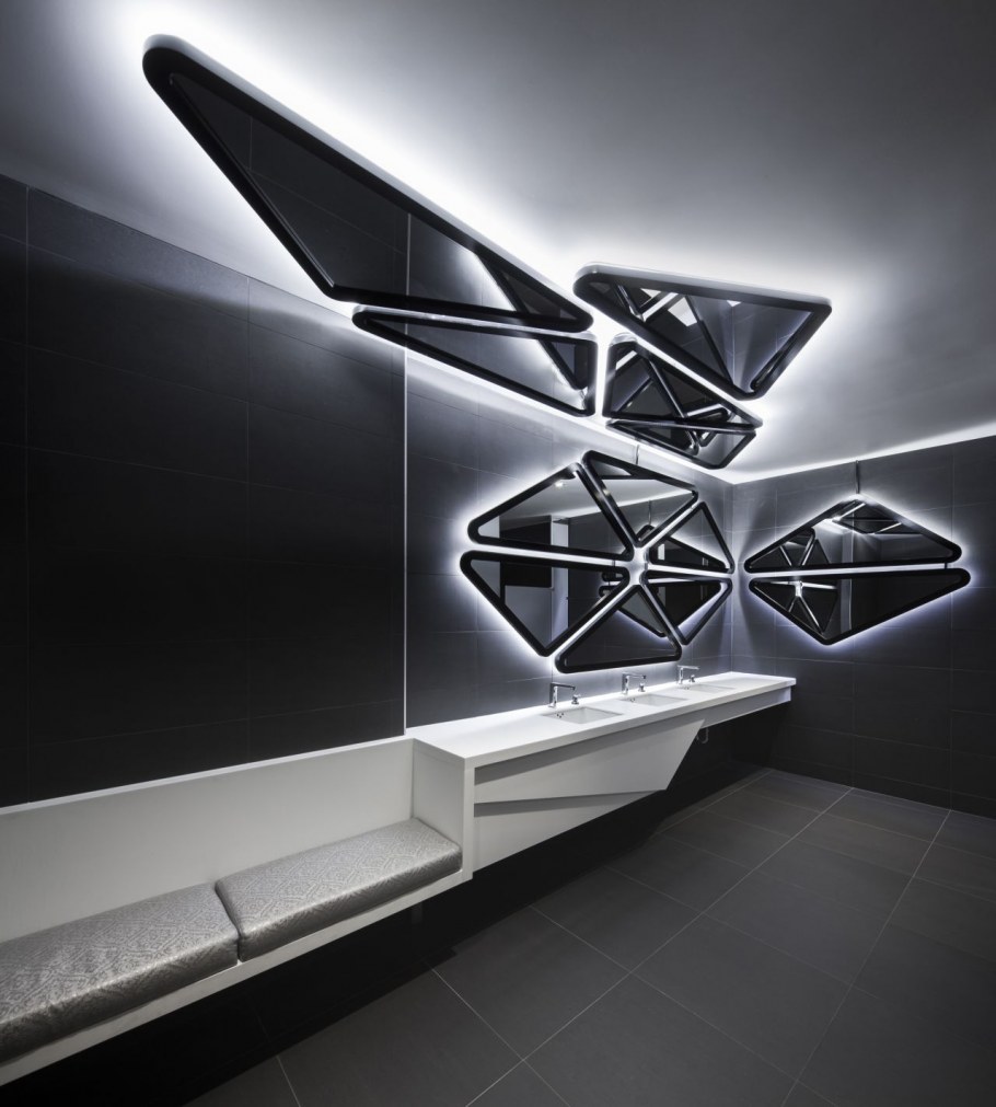 Футуристическая ванная