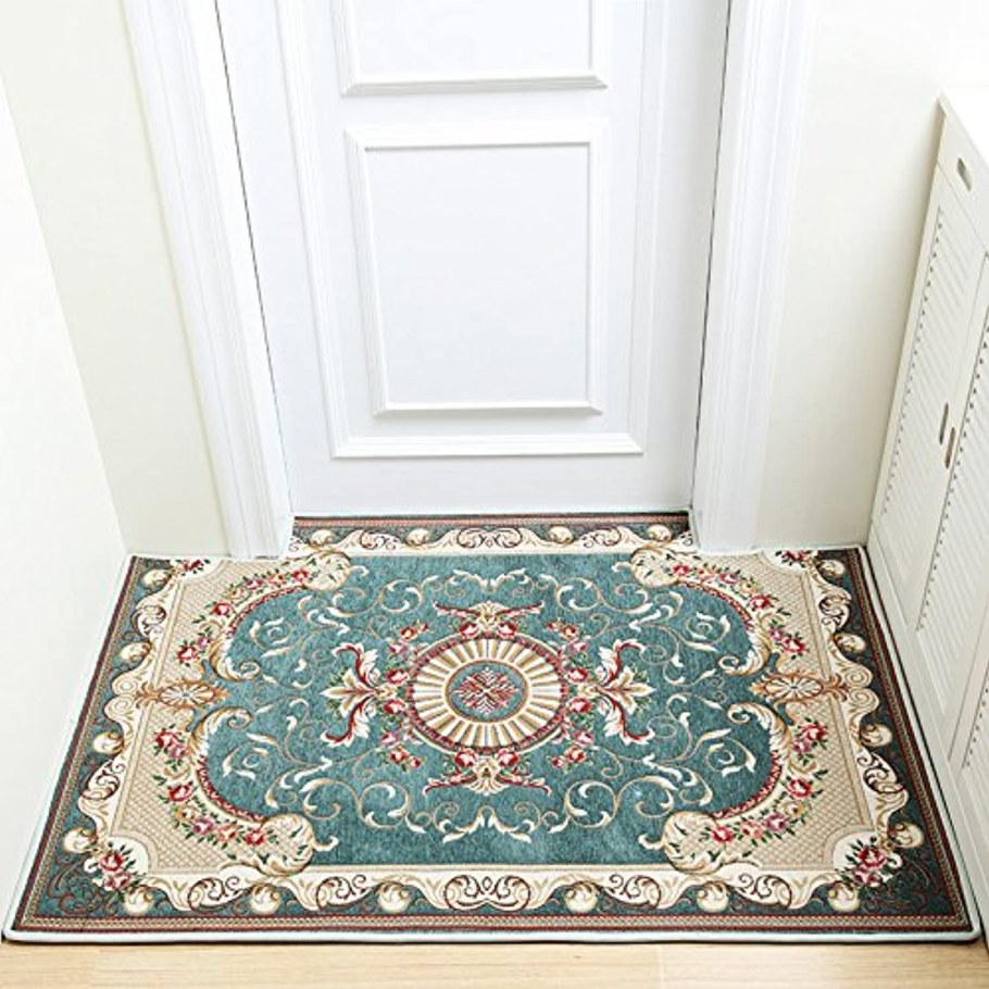 Ковер в прихожей в интерьере