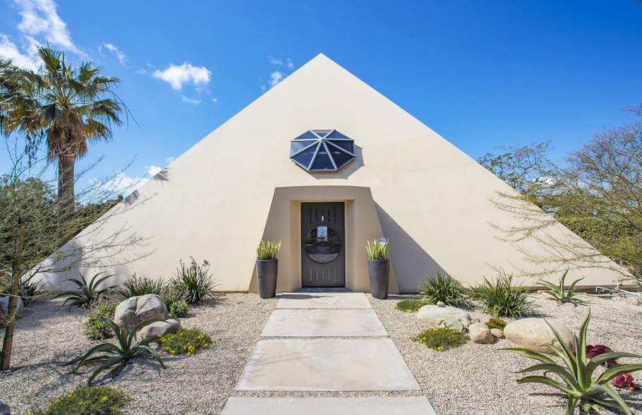 Дом пирамида проект испанского архитектора