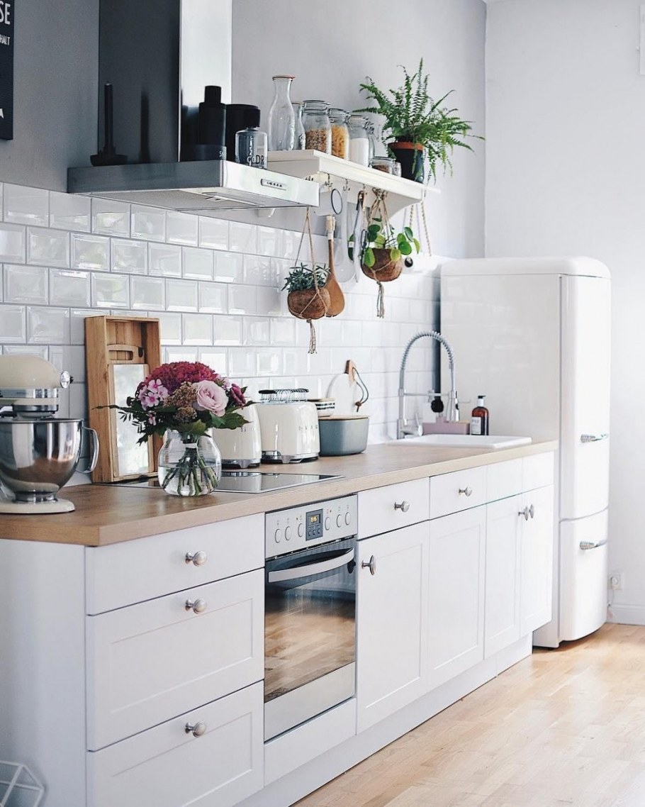 Белая кухня икеа Сканди стиль