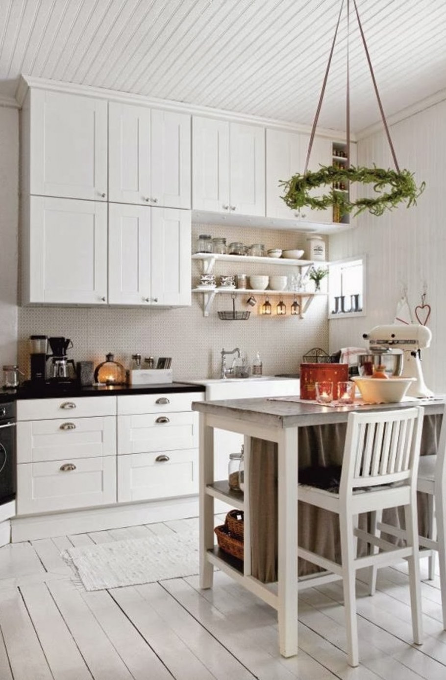 Кухня в стиле Сканди серая с белым