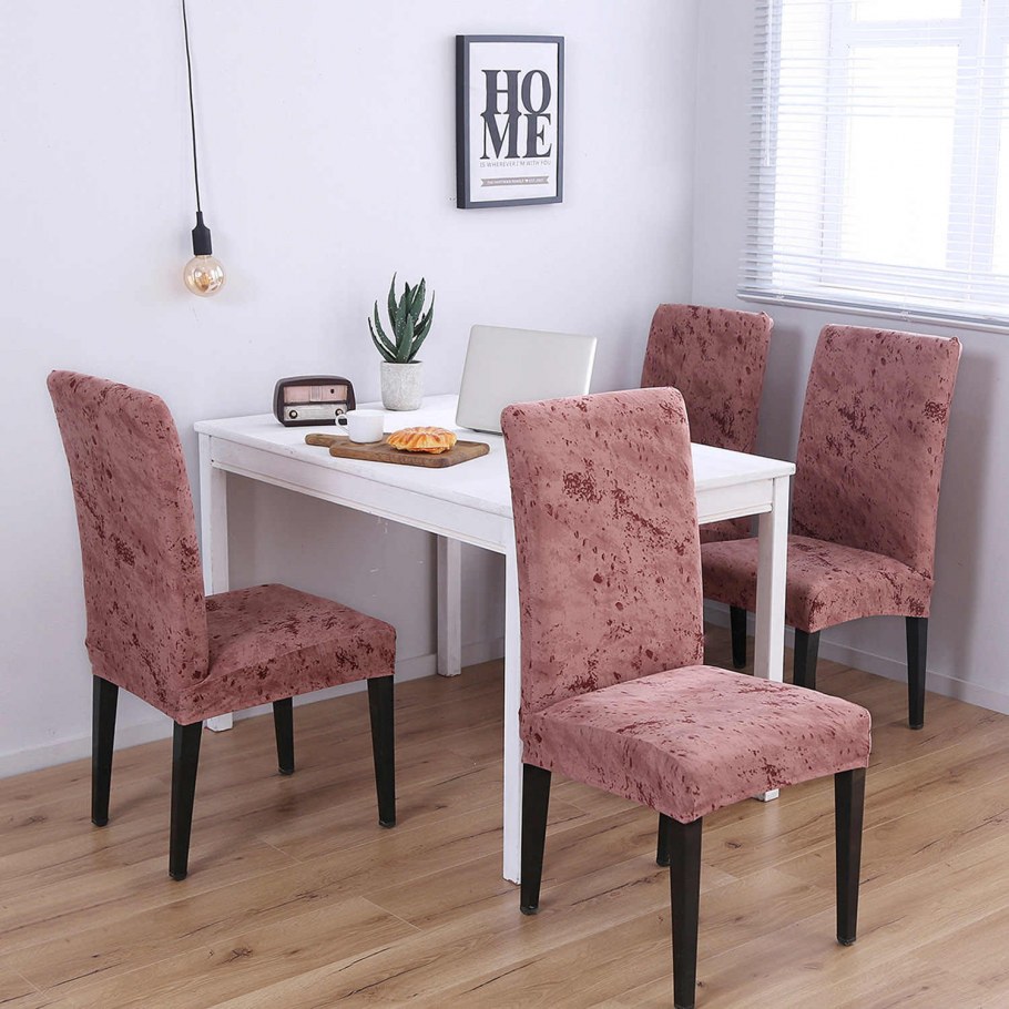 Розовое кресло в интерьере