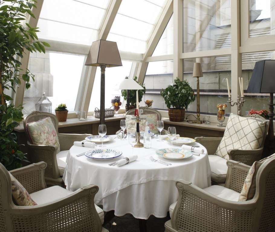 Ресторан buono гостиница Украина