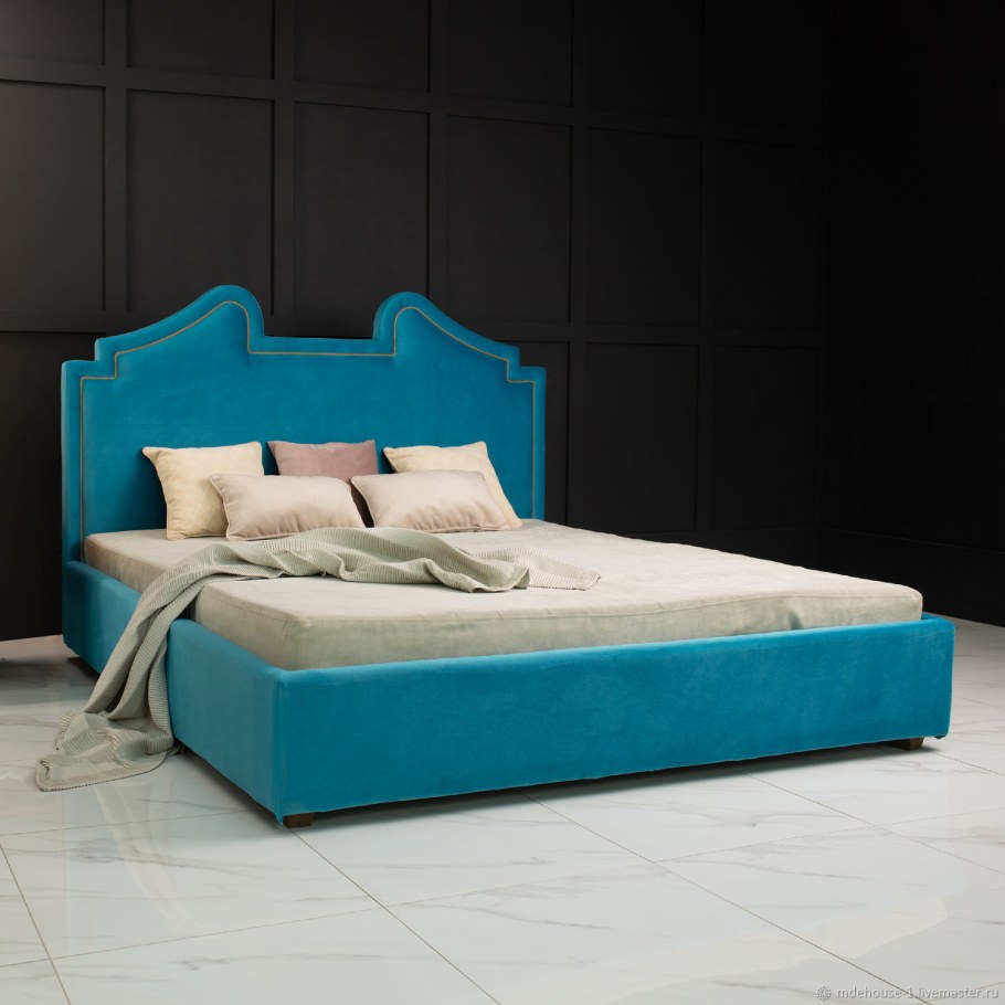 Кровать двуспальная в фильмах