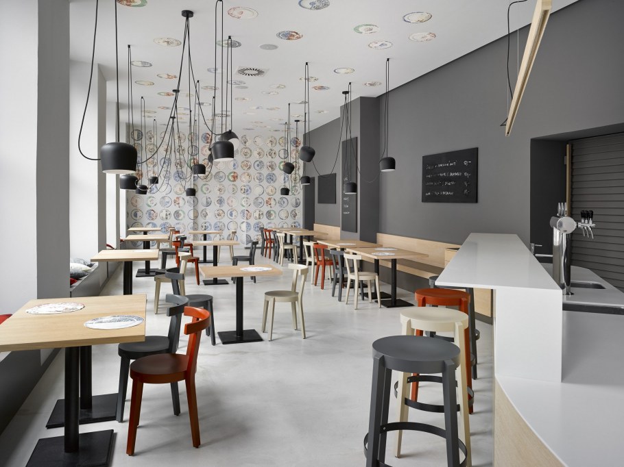 Интерьер кафе