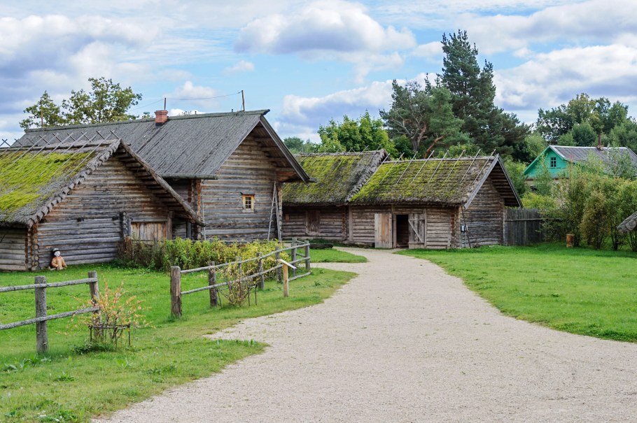 Пушкинская деревня в Бугрово