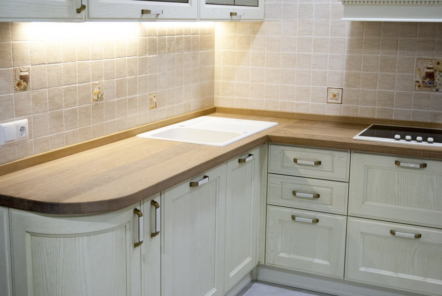 Столешница для кухни дерево