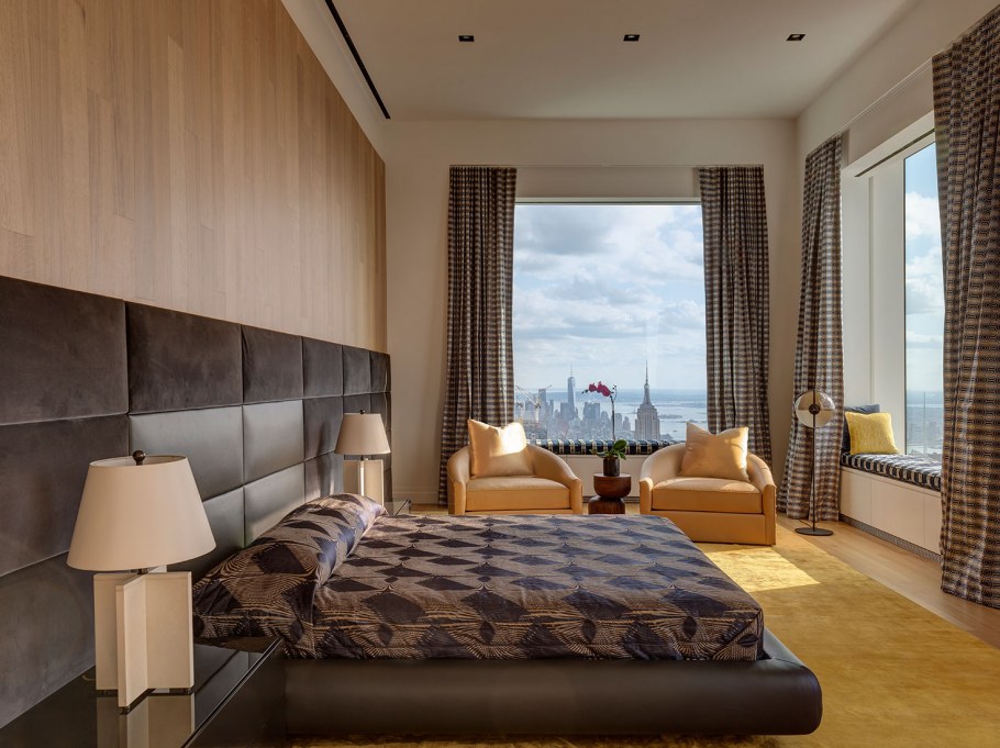 Кухня гостиная с панорамными окнами