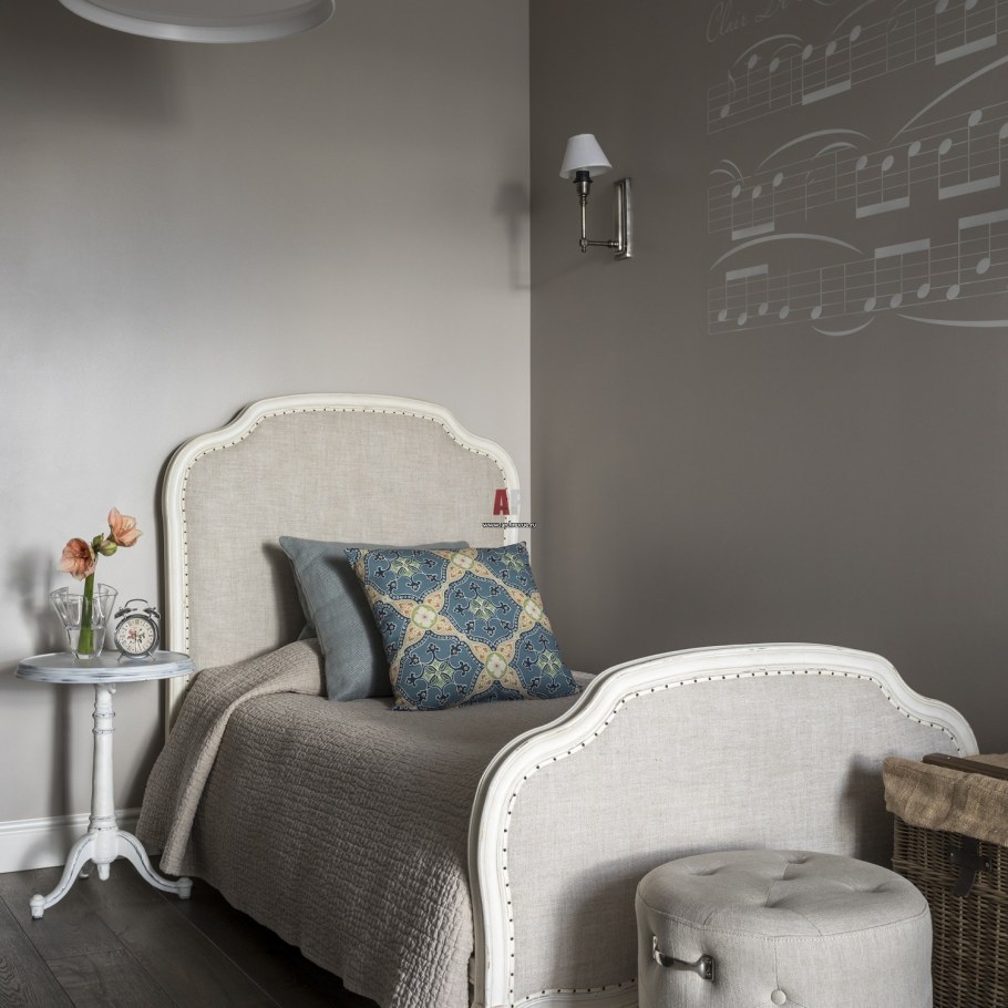 Серые стены в интерьере детской
