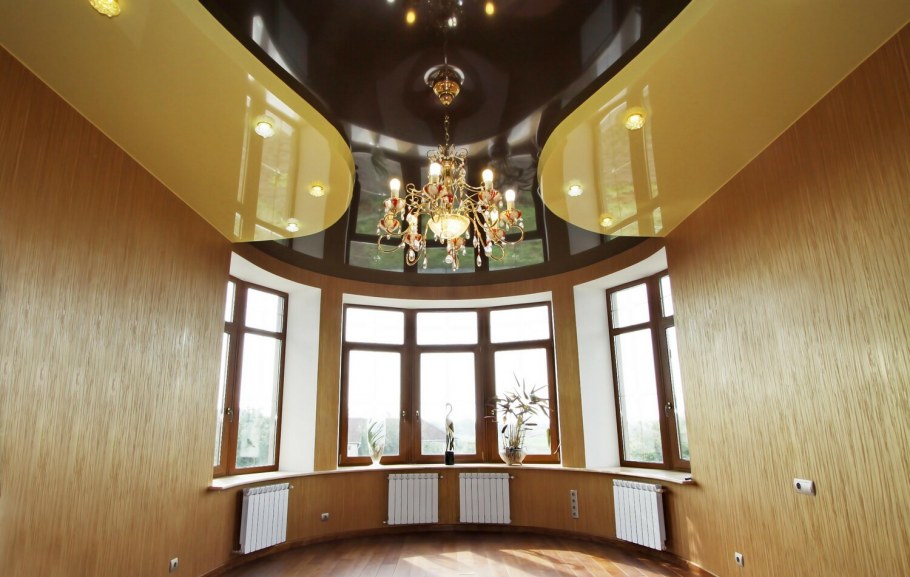 Двухуровневый глянцевый потолок