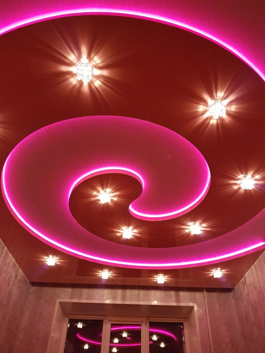 Натяжные потолки