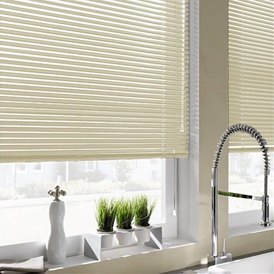 Горизонтальные жалюзи Эскар пластиковые