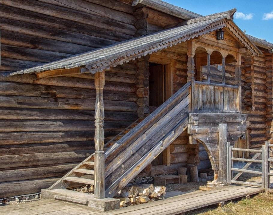 Русская изба крыльцо