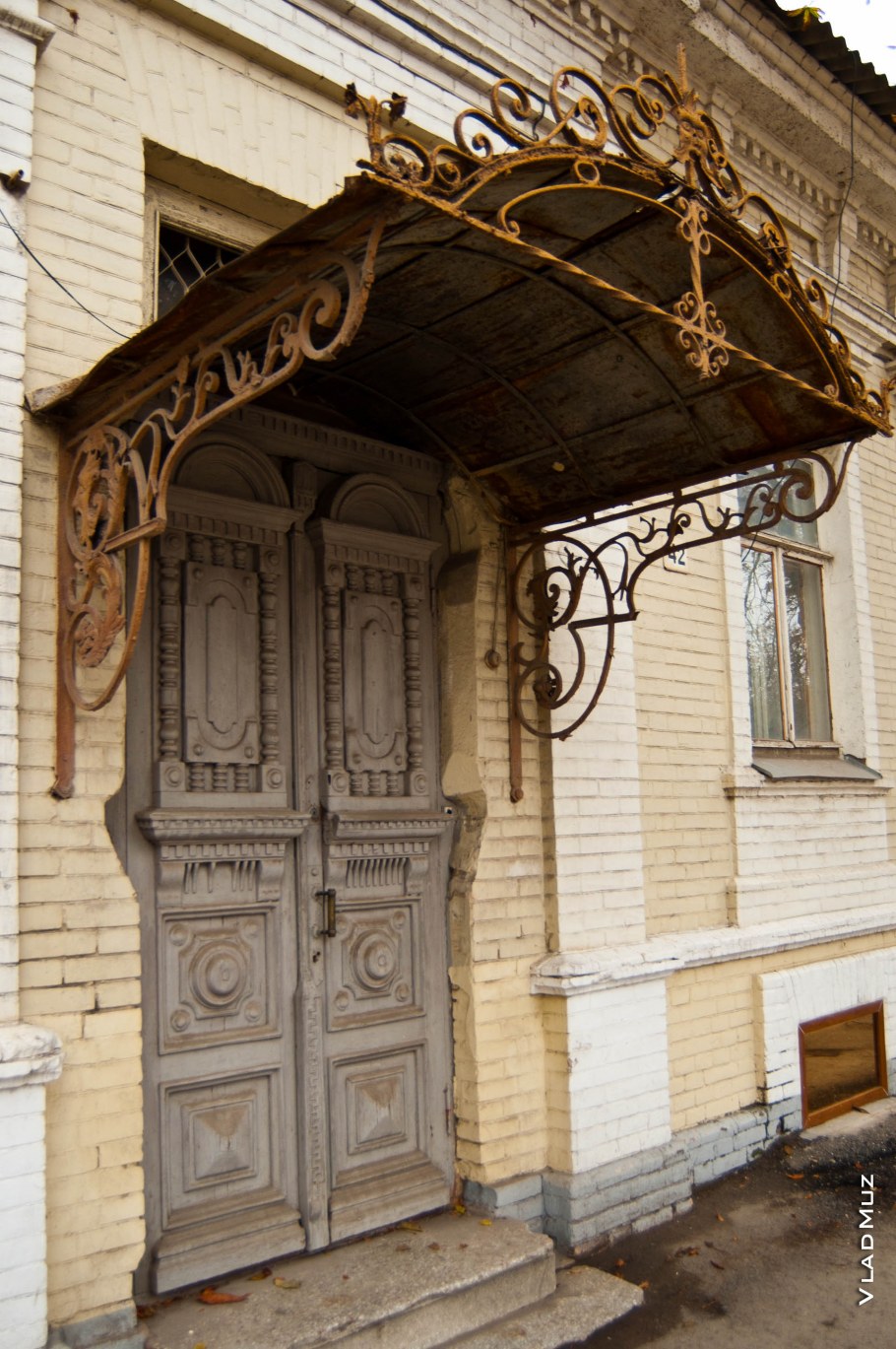 Крыльцо в деревенском доме