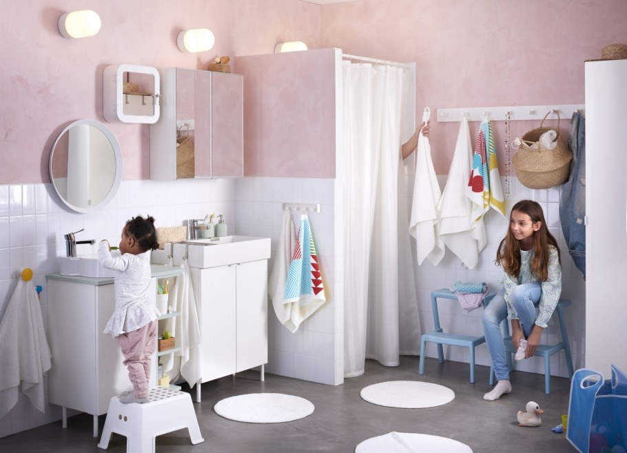 Икеа ГОДМОРГОН зеркальный шкаф