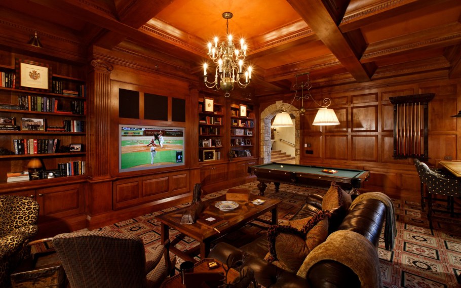 Бильярдная с камином