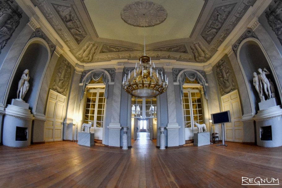 Кусково музей усадьба карточная комната