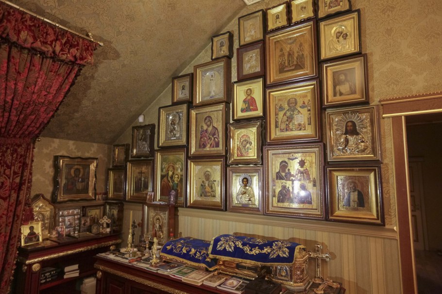 Иконы в интерьере квартиры