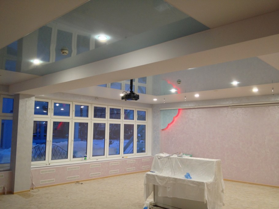 Натяжные потолки в частном доме