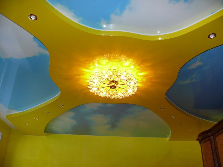 Двухуровневый потолок