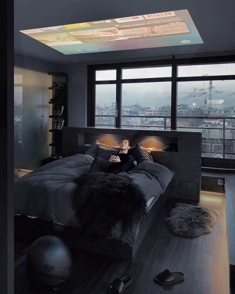 Черная шикарная мужская спальня