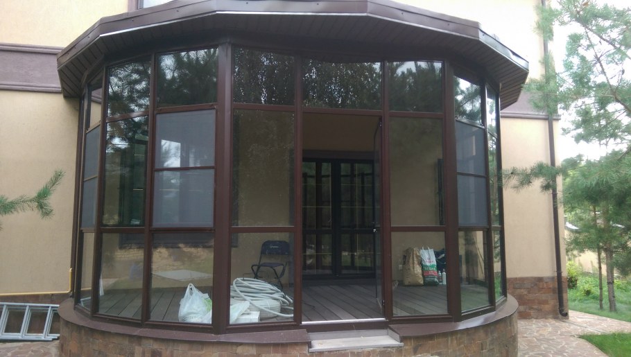 Красивые застекленные веранды