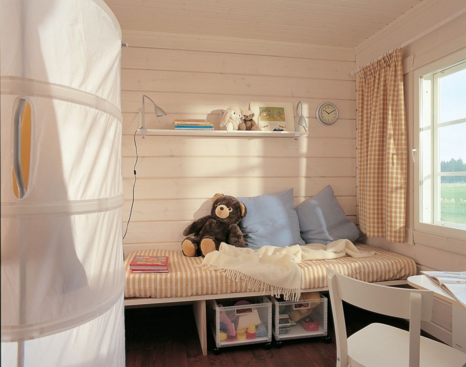 Вагонка в комнате подростка